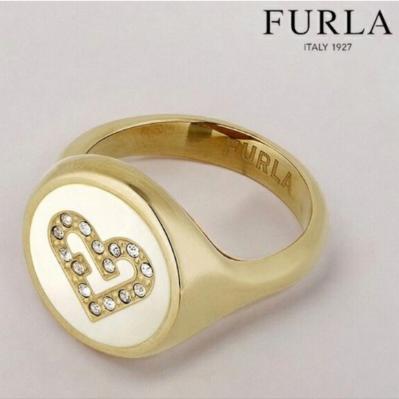 FURLA HEART RING 💛🤍 Size 7 - Picture 5 of 9